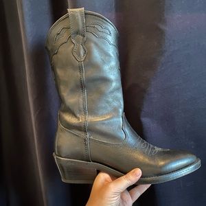 Steve Madden black leather cowboy boots size 7.5